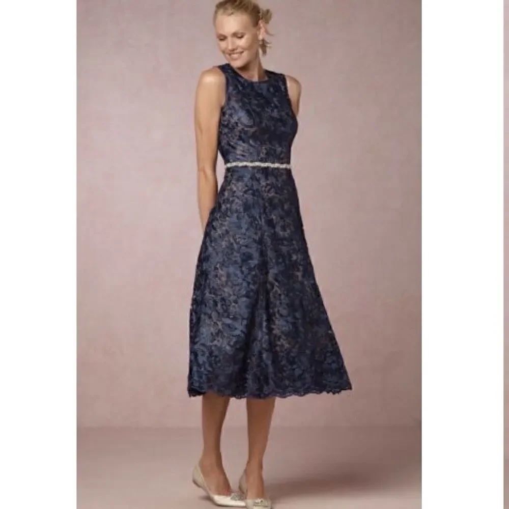 NewβBHLDNβHithertoβAdelaΒ LaceβDress